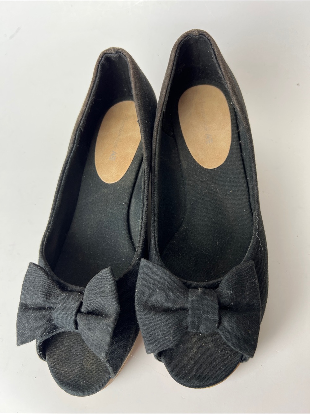 American Eagle Black Bow Peep-Toe Wedge Flats Kids 3